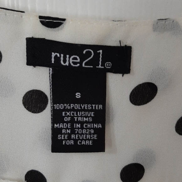 White polka dot formal top - Picture 5 of 6